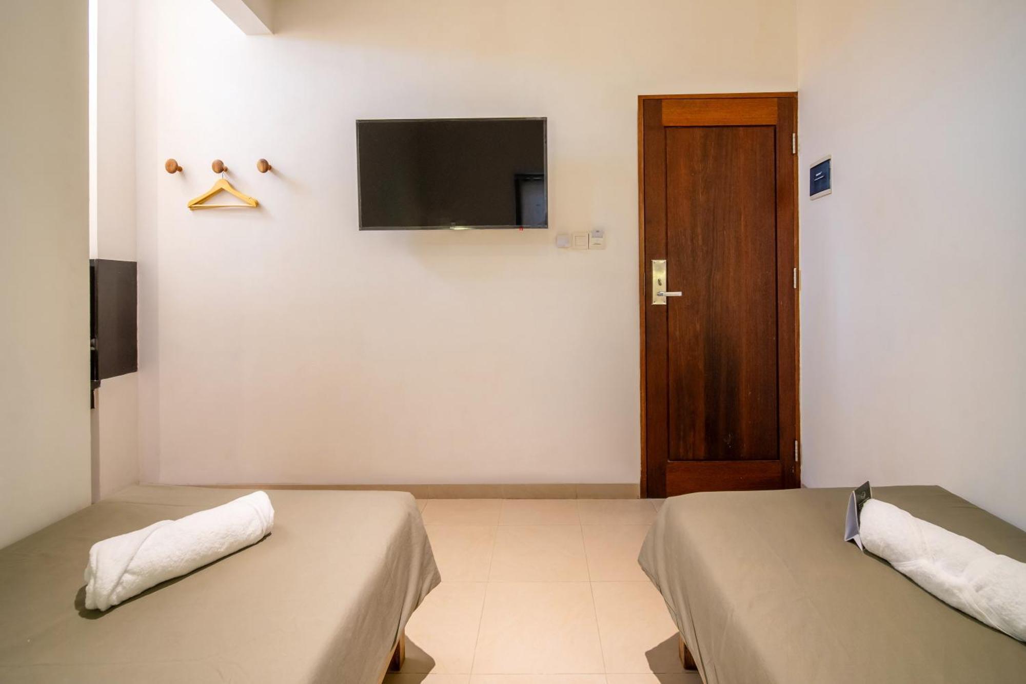 Gelatik Bed And Breakfast Seminyak  Ngoại thất bức ảnh